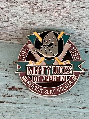 VTG-NHL Pin  1998-1999 SEASON SEAT HOLDER  Mighty Ducks of Anaheim - Image 1 of 3