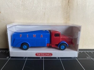 WIKING 8830225 Büssing 8000 Tanker Truck - FINA - 1:87 HO - Picture 1 of 4