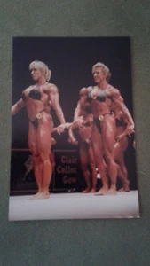 Photo of Female Bodybuilders flexing in Contest 3.5x5-Exc condition - Picture 1 of 1