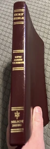 Holy Bible NELSON 2015BG King James Version - Picture 1 of 6