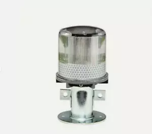 Tapco 3337-00003 Warning Light | LED | White | Solar NIMH - Picture 1 of 1
