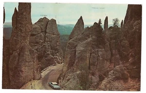 Postal NEEDLES HIGHWAY Granite Rock Formation Black Hills Dakota del Sur SD 1975 - Imagen 1 de 2
