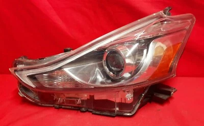 Toyota Prius V 2015 2016 2017 delantero izquierdo lado del conductor faro LED completo OEM usado Foto 1 de 4