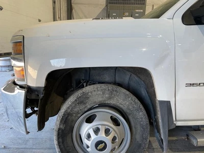 15-19 SILVERADO3500 Fender front LHOlympic White-GAZ Foto 1 de 4