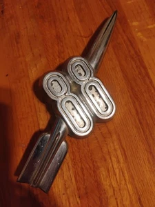 1949-51 Oldsmobile Rocket 88 Emblem - Bild 1 von 6