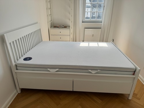 Bild 1 von 4