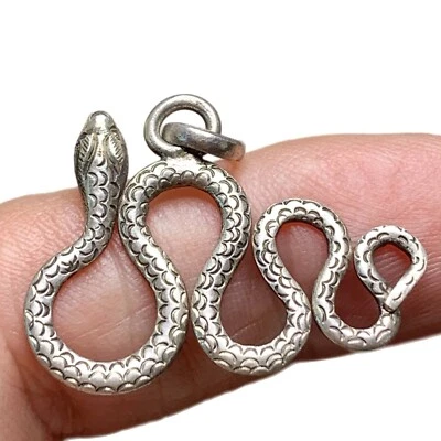 Colgante serpiente vintage LUX, plata de ley, renacimiento egipcio Foto 1 de 3