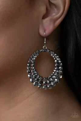 Paparazzi UNIVERSAL SHIMMER silver earrings - Image 1 of 2