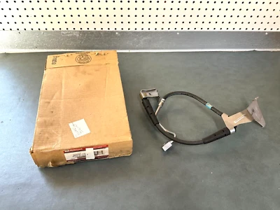 Manguera de freno lateral del conductor Ford OEM NOS 6C3Z-2078-BA 2005-2007 F-250 Super Duty 6,8 L Foto 1 de 4