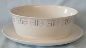 Franciscan Merry Go Round Round Gravy Boat - Picture 1 of 5