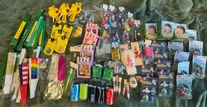 New wholesale lot 89 assorted resale lot Toys Keychains Squishy Fans Minifigure - Picture 1 of 4