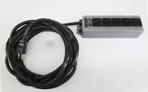 Tripp Lite Waber Industrie Steckdosenleiste 5 Steckdosen 15 Fuß - NEMA 5-15P - 15 Fuß - Bild 1 von 1