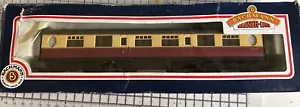 BACHMANN 34-400 59'6 THOMPSON COMPOSITE CRIMSON/CREAM B.R E1236E - Picture 1 of 4