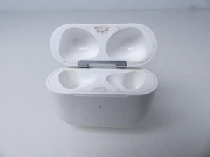 Apple AirPods 3. Generation MagSafe etui ładujące A2566 puste używane #123 - Zdjęcie 1 z 5