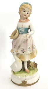 Statuetta Lenwile China Ardalt Giappone Country Ragazza Alimentazione Anatra Dipinta a mano #6949 - Foto 1 di 7