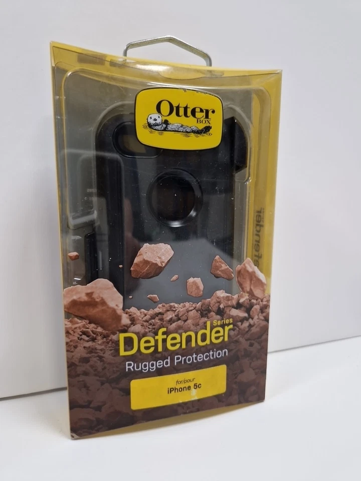 OtterBox iPhone 5c Case Defender Series Rugged Protection Black RRP £42.99 - Image 1 of 3