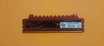 G-SKILL F3-10666CL9Q - 16GBRL DDR3 1333  PC3-10666 4GBX4   CL9-9-9-24 - Bild 1 von 4