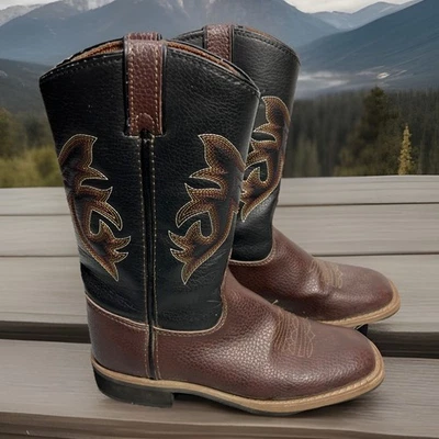 Botas Magellan Outdoors Youth Boys tamanho 12 cowboy faroeste marrom preto - Imagem 1 de 4