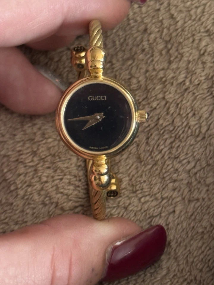 Gucci Women's Vintage Quartz Watch - Image 1 of 1