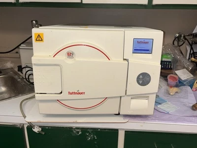 Autoclave automática Tuttnauer EZ9 PLUS - Imagem 1 de 4