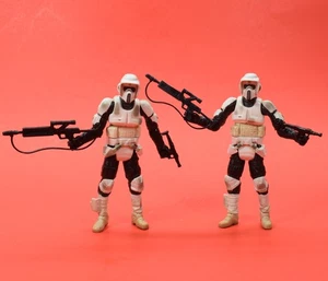 Star Wars 3.75" 30th Battle of Endor Scout Troopers Set de 2 como se muestra UQ29 - Imagen 1 de 2