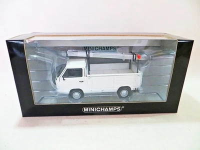 MINICHAMPS 'VW T3 PICK-UP PRITSCHENWAGEN CON ESCALERAS' V RARO. 1:43. Sin usar, en caja Foto 1 de 4