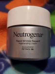 Crema Regeneradora Reparadora Rápida de Arrugas Neutrogena 1.7 OZ *LEER 23/12* NUEVA SIN CAJA - Imagen 1 de 3