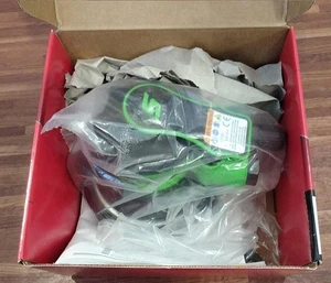 Snap-on PSO4525 5" Low Vibration Orbital Palm Air Sander Green - Imagen 1 de 3
