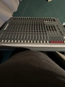 Soundcraft Mixer - Picture 1 of 2