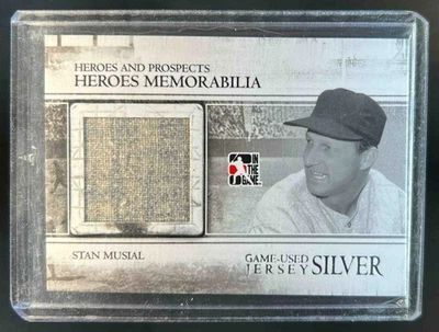 2011 In The Game Heroes & Prospects Stan Musial Used Jersey Silver #HM-20 - Image 1 of 2