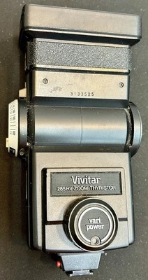 Vivitar 285HV High-Voltage Zoom Thyristor Automatic Flash Vari Power SB-4 - Image 1 of 4