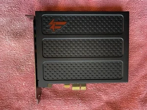 Genuine Creative Labs X-Fi Sound Blaster Card PCIe SB0880 - Picture 1 of 4