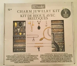 Kit de joyería de dijes Make Market hace 8 piezas nuevo en caja sellado de fábrica edades 14+ - Imagen 1 de 8