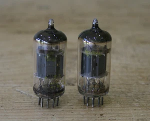 Pair of Vintage Mullard ECC83 Yellow Label Valves / Tube - Made in Great Britain - Picture 1 of 4