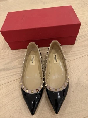 Valentino Garavani Women's Rockstud Flat Size 35.5 - Image 1 of 2