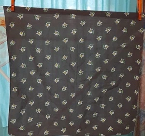 Halstuch mit Edelweiß-Motiven - Bild 1 von 4