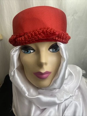 Sombrero Pastillero Vintage Años 60 Vacaciones Rojas, Antiguo Hollywood, Tea Fiestas Foto 1 de 4