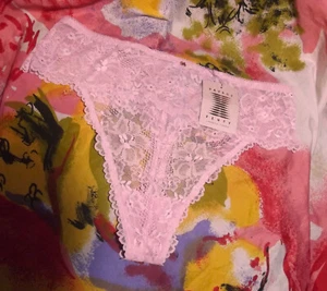 NEW SAVAGE FENTY LINGERIE BY RIHANNA PLUS SIZE PINK LACE THONG PANTY 1X - Picture 1 of 2