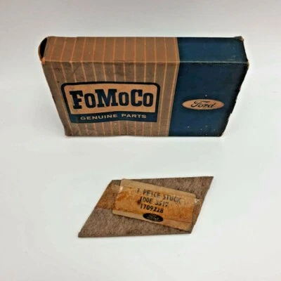 Ford Consul 315 Anglia Prefect Escort Bush (Steering Gear Shaft Upper) 100E-3517 - Imagem 1 de 4