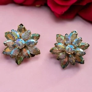Vintage Crystal Clear Cluster Clip On Earrings Made with Swarovski - Picture 1 of 8