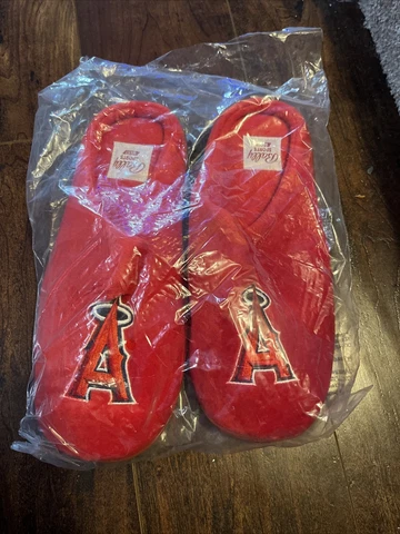 Los Angeles Angels Anaheim SGA Stadium Giveaway Red Christmas Slippers 6/10/23 Cover
