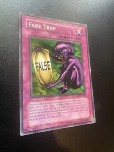 YUGIOH! FAKE TRAP 1st ED MRD-056 RARE NM CARD - Picture 1 of 1