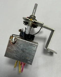 Vintage Grundig TK 46 Reel to Reel Tonbandgerät Potentiometer Montageteil (A5) - Bild 1 von 6