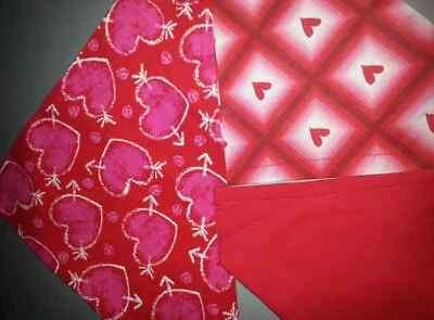 BUFANDA CASERA DE DOS CARAS CORAZÓN DÍA DE SAN SAN VALENTÍN (ELIGE LA TALLA) Foto 1 de 2