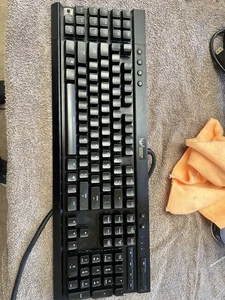RARE 18 Macro Key - Corsair K95 RGB Gaming Keyboard - Missing G16 Key - Picture 1 of 8