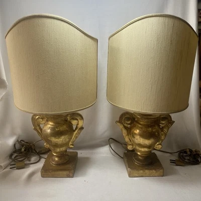 Coppia Di Antiche Lampade Porta Palme In Legno Dorato '700/ Inizio '800 - Immagine 1 di 4