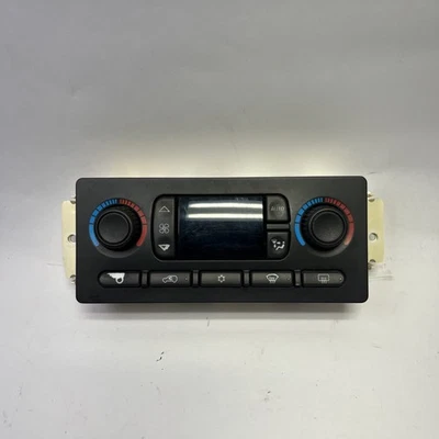 03-06 GM Silverado Sierra Yukon Tahoe Heat AC Digital Climate Control 15137655 - Image 1 of 4