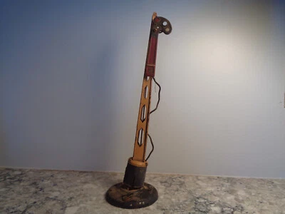 PREWAR VINTAGE AMERICAN FLYER 11" OPERATING SEMAPHORE NEEDS REPAIR - Image 1 of 3