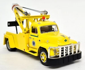 1ST Gear 1/34 - Diamond T Tow Truck 1955 N.Y State Thruway Diecast Model Truck - Picture 1 of 7