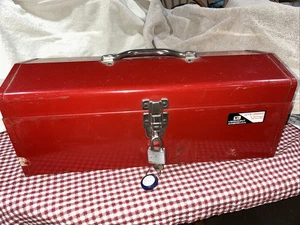 Vermont America number 219 all purpose rooftop toolbox With Lock - Bild 1 von 10